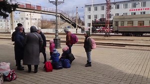 Volunteers From Cultural Exchange Program Find Students at Center of Russia-Ukraine Crisis