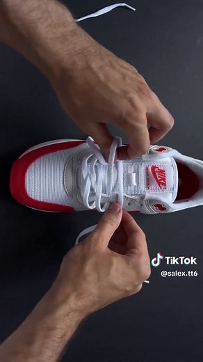 How to Properly Lace Nike Air Max 1 Styles
