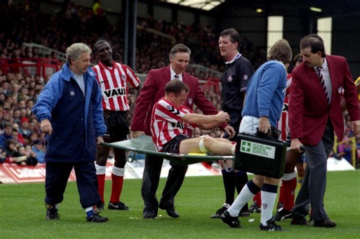 John Kay's legendary 'rowing' scene remembered as we celebrate a famous SAFC moment