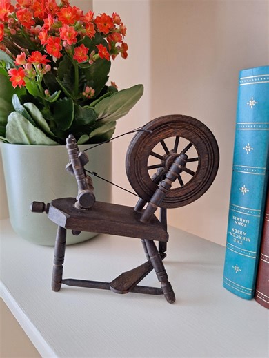 Vintage Spinning Wheel Turned Wood With Treadle Miniature Decorative - Etsy