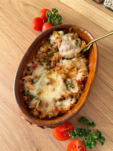 Zapečena piletina sa tikvicama i mocarelom