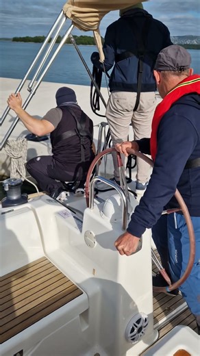 FB2-Prüfung im Gange. #fb2 #sailing #exame