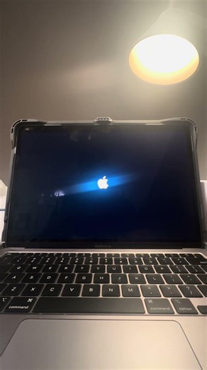 What Windows users think Mac is like: