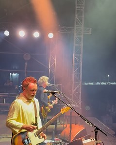 Crowded House on Reels