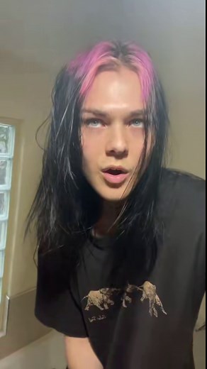 Kim Dracula (@kimdrac)’s videos with SAY PLEASE! - Kim Dracula