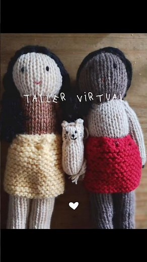 queres aprender a hacer estás muñes tejidas a dos agujas? 🥰 son muy sencillas, entra mi tienda!