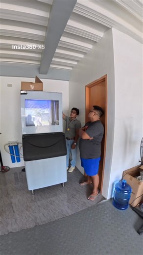 From Camarines Norte to our showroom 🚗 🧊 Walk-in former customer 📦 2nd unit ice machine purchased Maraming salamat po for choosing us again! 🙏 When customers come back, we know we’re doing something right 💙 #snookericemachine #icecubemachine #icemachine #CamarinesNorte #DaetCamarinesNorte #DAETCAMNORTE | H & Z Ice Machines