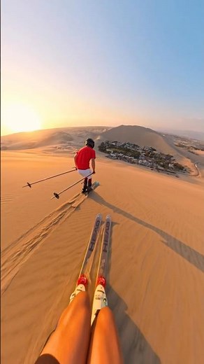 Descente au coucher du soleil au-dessus d’un oasis, c’est juste trop beau 🤤⛷️