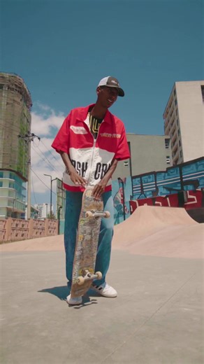 Learning the 3 gimbal axes in class at Klick Schools 🔥 Our students are mastering the fundamentals of smooth camera movement with their instructor: 🔄 Pan Axis — left & right movement ⬆️⬇️ Tilt Axis — up & down movement 🔁 Roll Axis — keeping the horizon level Understanding these basics is the first step to cinematic gimbal shots. Join our LIVE Online Courses on Zoom and learn filmmaking from professionals 💻 📍 Addis Ababa · Megnagna · Siti Mall 7th Floor 📞 0920594530 #KlickSchools #FilmSchoo