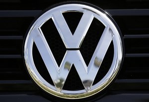 WATCH: V5 engines - when a VR6 is too big...