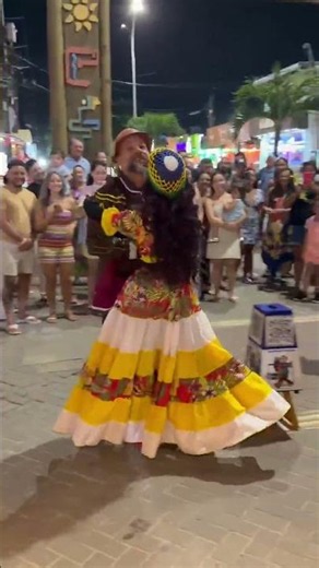 Karolina the hit of Porto #portodegalinhas #tribute #dance