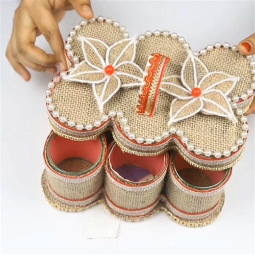 Affordable Jewellery Storage Idea With Waste Materials 🎁 #diy #jewellerybox #organizer #handmade