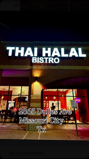 🇹🇭BEST HALAL THAI IN HOUSTON!🇹🇭 Stopped by @thaihalal.bistro and wow — their authentic Thai flavors did not miss! 😍 Everything is cooked fresh to order and the entire menu is 100% Halal. Here’s what we tried: 🍤 Crispy Shrimps 🥢 Crispy Rolls 🔥 Tom Yum Soup 🥩 Beef Garlic & Pepper 🍜 Pad See-Ew 🐟 Garlic Fish 🐅 Crying Tiger 🍚 Sticky Rice Every dish was delicious, but our top 2 favorites were the Tom Yum Soup and Pad See-Ew — absolute must-tries! 🤤 💥 SPECIAL OFFER: Show this video at th
