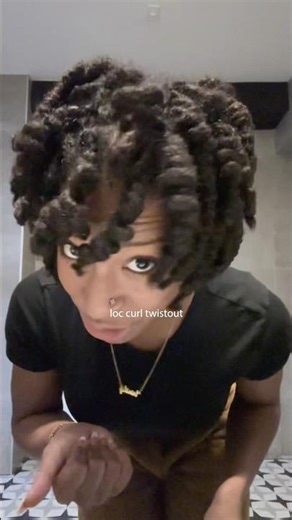 loc pipe cleaner curl twistout #locjourney #pipecleaner
