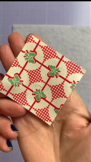 Ingrid Alteneder on Instagram: "✨🎄perfect beginner pattern Are you new to quilting and sewing, this is the perfect pattern to start. ✨💫 But even if you’re an experienced sewist, this pattern is lots of fun. The pattern includes both versions, the diagonal stripes and the braided pattern, with step by step photos and instructions. 💫🎄✨ Who’s ready for pretty seasonal dinner decor, or a great handmade gift for a friend or family? 💫✨ Comment ,dinner“ for the link to this pattern !! . . . . #joe