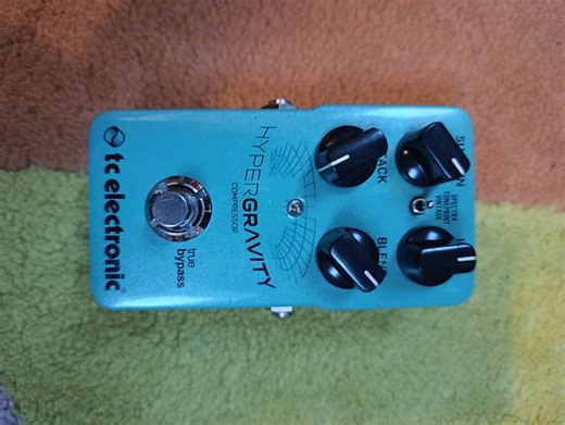 TC Electronic HyperGravity Compressor 2015 - Present - Green | Reverb UK