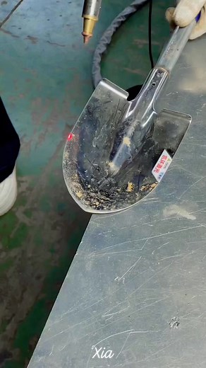 Crazy welding . . . . . . #welding #weldingmachine #weld #weldinglife #weldingart #WeldingSkills | Xia