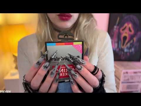 ASMR Tapping & Scratching Triggers *no talking