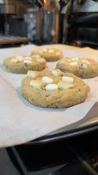 Marshmallow Coconut Chocolate Chip Cookies #homebaker #baking #cookies #chocolatechipcookies