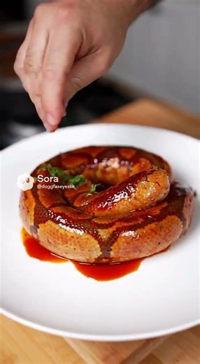 Back In The Kitchen Cooking Some Python Snake!!!#shortvideo #cooking #recipe #python#yessir