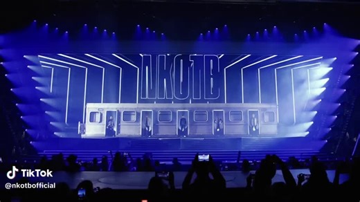 Jordan knight nkotb (@jordanknight71)’s videos with original sound - Jordan knight nkotb