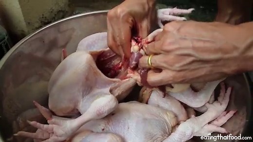 Khao Man Gai Recipe - Thai Street Food Style (วิธีทำข้าวมันไก่)