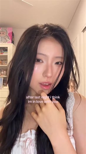 lucy | asian beauty content creator on Instagram: "do u guys like my new lip combo #inlove #2016 #lipsync #douyinmakeup #lipcombo | lip combo, douyin girl, douyin makeup, douyin makeup look, kissable lips, kissable lip combo, mlbb, korean lip combo, korean makeup, kpop idol makeup, kpop makeup |"