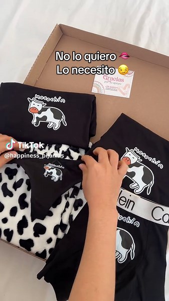 Pijamas de Vaca para Parejas: Amor y Comodidad