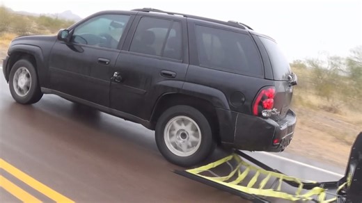 Pair of weekend police chases in the Valley end the same way: Deployment of the grappler