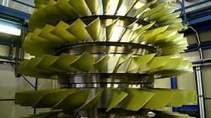 48 tons upright! The first Siemens gas turbine for Germany's capital is taking shape: Colleagues have just recently stacked the rotor of the SGT5-2000E for project Marzahn. Get an impression just right in the manufacturing clip below. | Industrial Marine Power