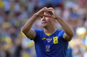 Malinovskyi's wife after links to Nottingham Forest: ‘Nothing depends on us’ - Football Italia