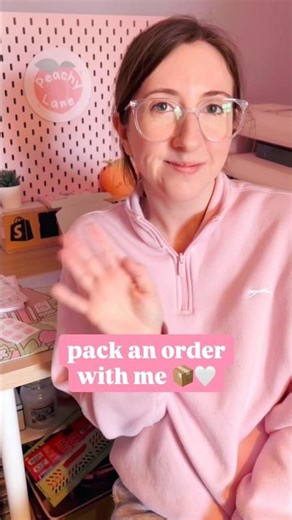 Let’s pack an order together 🥰🫶🏻💘 #smallbusiness