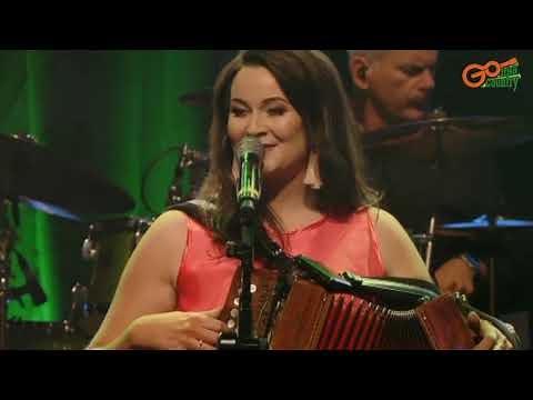 Olivia Douglas sings Leaving Tipperary