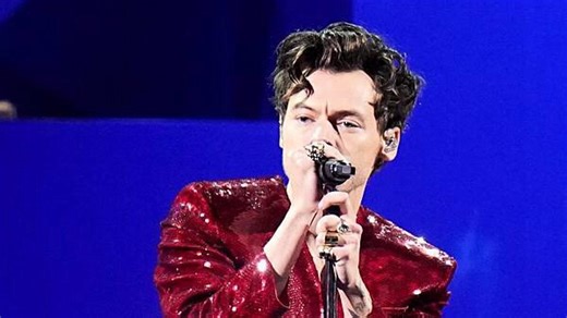 Harry Styles calls Martin Parr an ‘icon’ as shoot with late photographer emerges | Anglo Celt