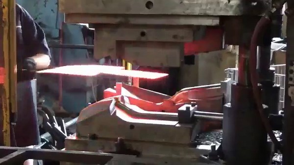 Bully Tools Square Point Shovel – Heavy Duty 14-Gauge Steel Metal Tool with D-Grip Fiberglass Handle for Landscaping, Digging, Soil Moving, Cleanup Job & Yard Projects - 100% Made in The USA, 46-Inch