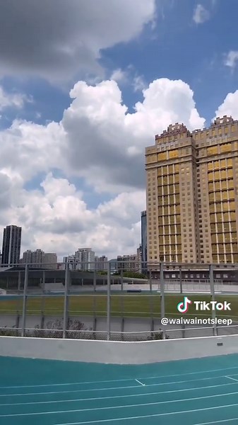 Exploring Bathrooms in Shenzhen Middle School Dormitory