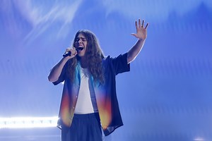 Street Performer Jourdan Blue Has "Magical" AGT Live Act Despite Terrible Sickness