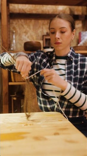 Eco-Wonder Woman: DIY Magic Gadgets! 🌿✨ #CraftyQueen #EcoFriendly #Hacks