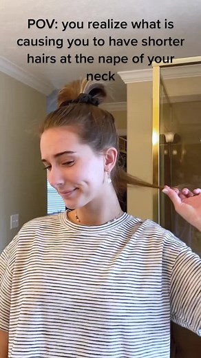 Anyone else have those little hairs that fall out of EVERY high ponytail and messy bun?? Here’s how to help them grow: ✨Your high ponytails and messy buns are actually the cause of the damage🤯The tension those styles have on your fragile hairline (EXPECIALLY at the nape of your neck) is too much. They are bound to break!😬Try limiting how often/how long your hair is in those styles; especially at night! Those 8 hours in a high ponytail will guarantee breakage! Try more protective styles to bed 