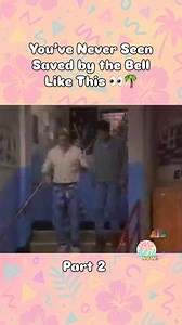 🌺📺 And the Bayside time warp continues… In this rare Part 2 promo clip from a re-airing of Saved by the Bell: Hawaiian Style on NBC, Zack Morris is literally passing the torch—and a scam list—to Scott from The New Class to help him outsmart Mr. Belding.It’s the ultimate Bayside handoff, and one of the only times the original cast and new crew crossed paths on screen.**Did you ever catch this moment—or is this your first time seeing Zack pass the playbook?**👇💼✨#SavedByTheBell #TheNewClass #Co
