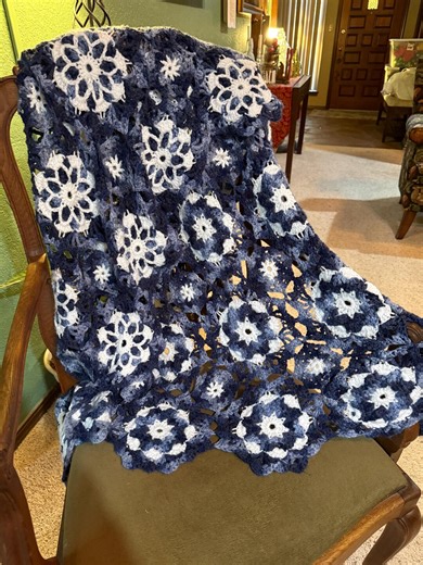 Handmade Crochet Floral Afghan – Blue & White Vintage-style Throw (68x53) - Etsy