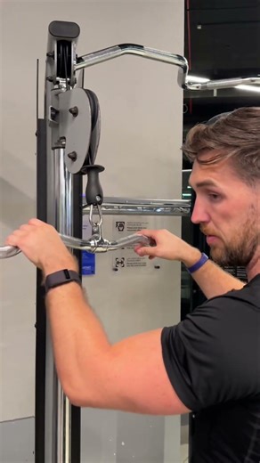 Ez bar tricep push down