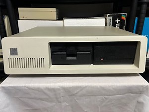 1983 IBM PC XT (5160) - Finished System Booting to DOS 3.3