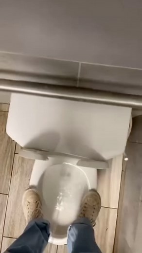 DM your LDP’s for a rating! on Instagram: "Merry Pissmas to the LDP community. Here is a compilation of some excellent LDPs submitted over the year. Couldn’t get all the submissions in but every one is appreciated. Let me know below if you wanna see more fan subs in the main page. #ldp #longdistancepissing #meme #humour #cool #men #lol #awesome #funnymeme #funny #amazing #reach #laugh #laughing #skill"