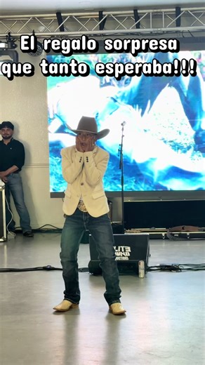 Regalo sorpresa de quinceañero!!!! #quinceañera #viral #foryoupage #paratiiiiiiiiiiiiiiiiiiiiiiiiiiiiiii #fyp