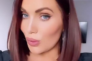 Amy Childs shows off dramatic hair transformation after chopping long locks off