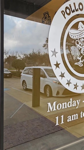 at Hway 6 & Settlers way Sugarland Tx. Pollo Bravo will be officially opening soon! 🎉🎊 Come down and join us in celebration of our opening, enjoy our famous rotisserie chicken and the company of our amazing staff. DONT MISS OUT! 🎁👏💃🕺 Muy pronto abriremos en Hway 6 y Settlers way Sugarland Tx! | Pollo Bravo Houston