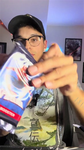 I decided to rip a magic pack and I FRICKEN FORGOT to turn my mic on 😂😭 #magic #spiderman #pokemon #pokemoncards #pokemontiktok