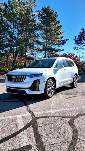 Luxury redefined! Say hello to the Cadillac XT6. 👋