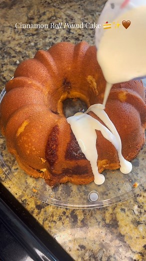 Soft, buttery, and full of cinnamon swirl goodness 🤎 Cinnamon Roll Pound Cake that melts in your mouth! Place your orders today 🍰✨ #CinnamonRollPoundCake #HomemadeDesserts #SweetTreats #CinnamonLovers #DessertBusiness #SmallBusinessLove #FoodieVibes #PoundCakePerfection | Sweetstreatsbymia